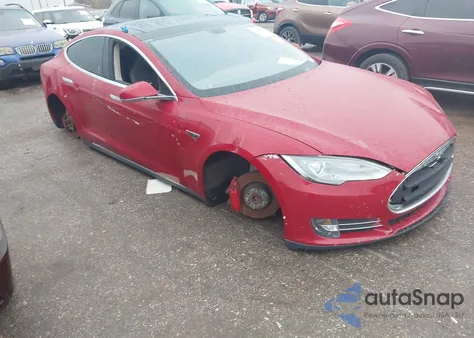 2013 Tesla Model S Performance из США, поврежденный, VIN 5YJSA1CP4DFP13611